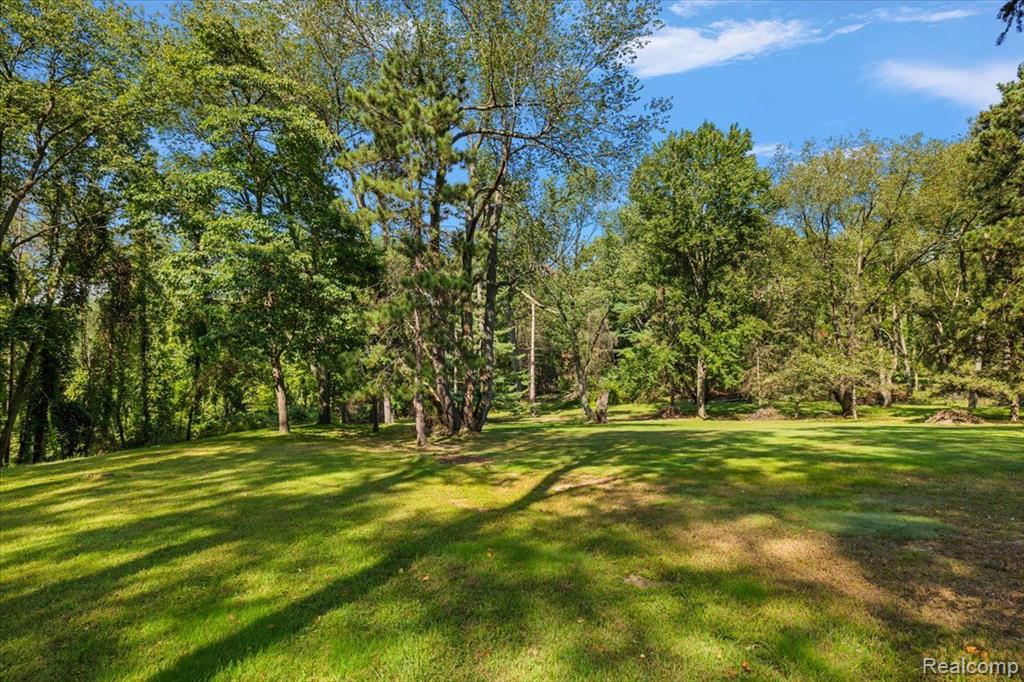 144 Oaklane Drive Rochester Hills, MI 48306 - Photo 61 of 74