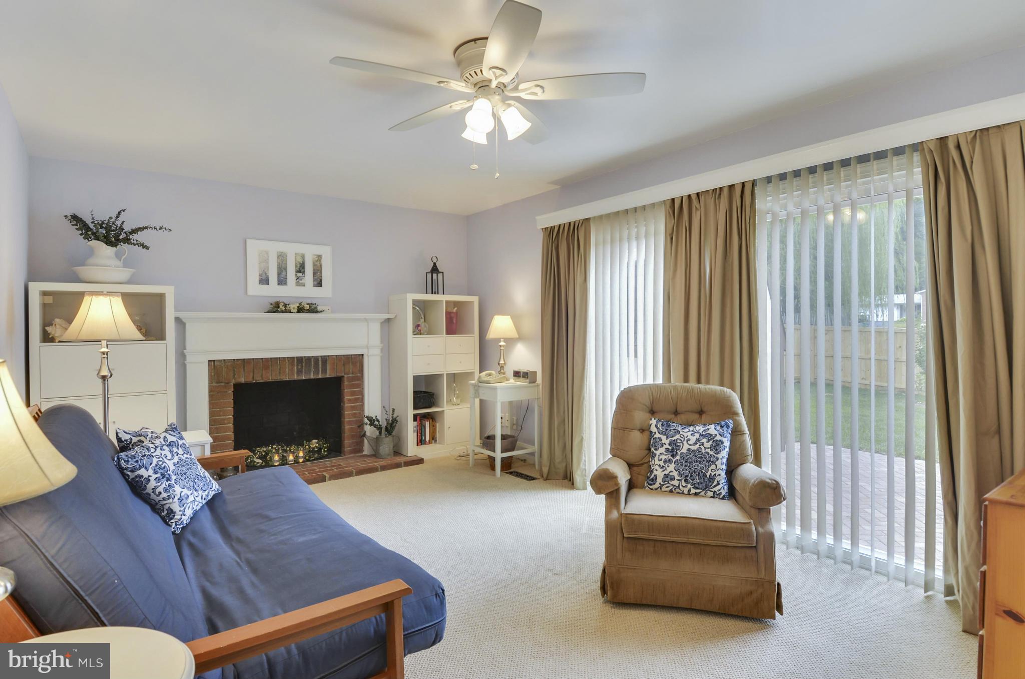 6927 Spur Road Springfield, VA 22153 - Photo 11 of 30 Fireplace room or 2nd Master Suite