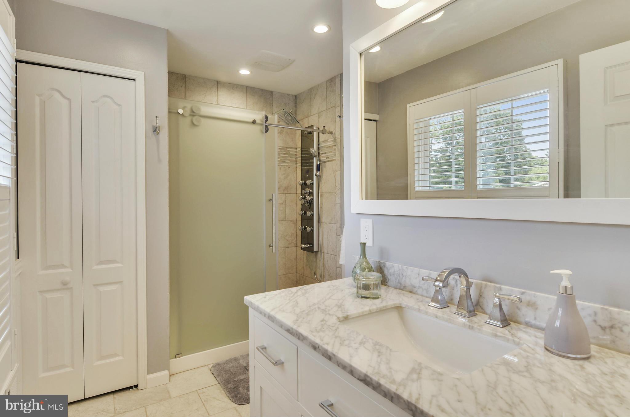 6927 Spur Road Springfield, VA 22153 - Photo 17 of 30 Wonderful spa-like shower-heads in Master Bath