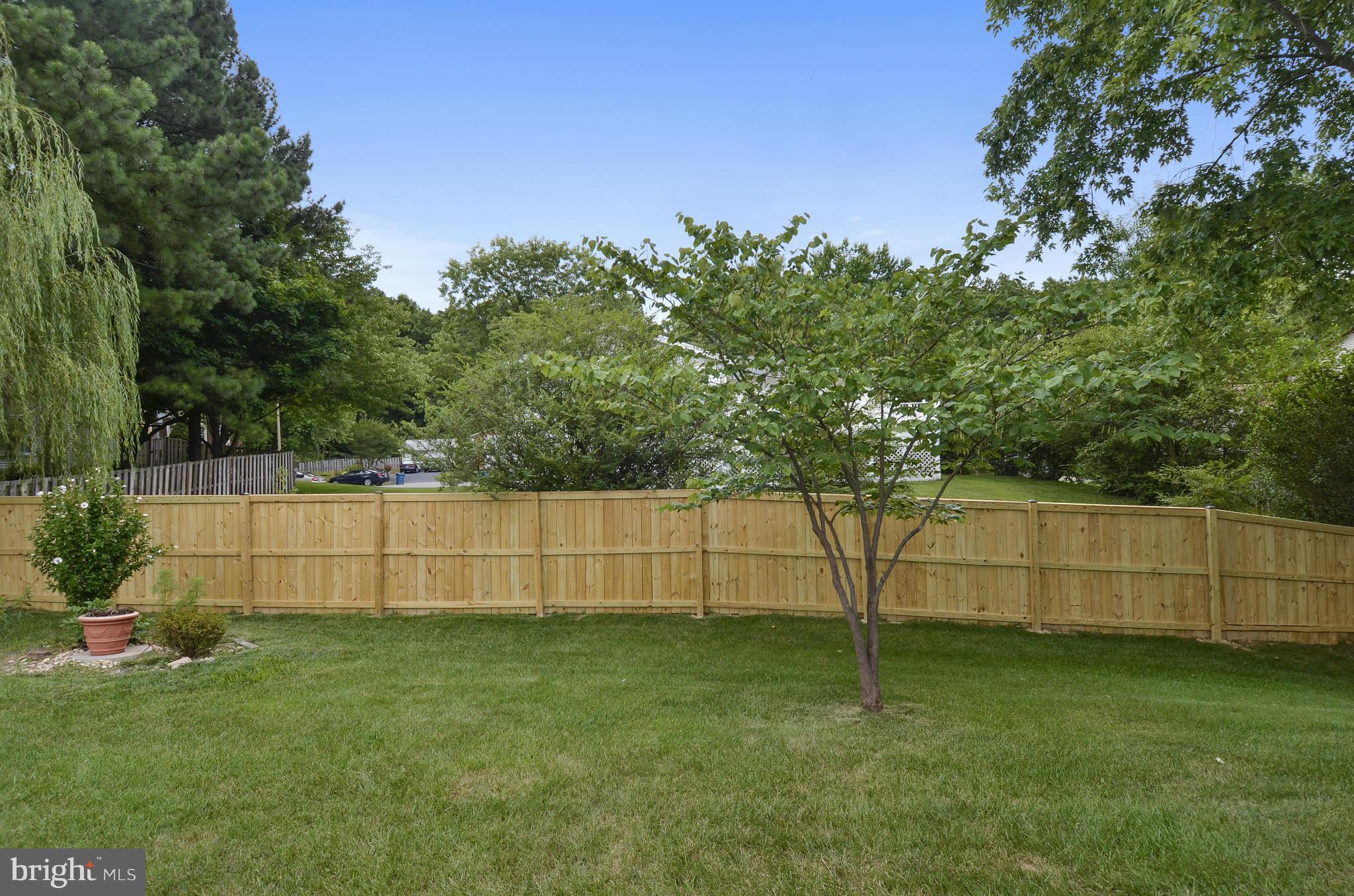 6927 Spur Road Springfield, VA 22153 - Photo 27 of 30 Large Fenced Backyard