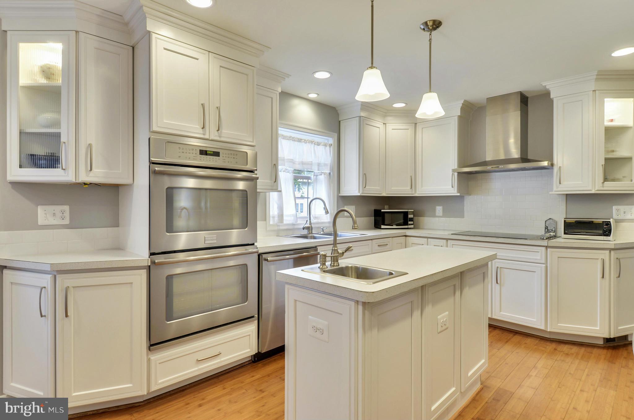 6927 Spur Road Springfield, VA 22153 - Photo 8 of 30 Kitchen