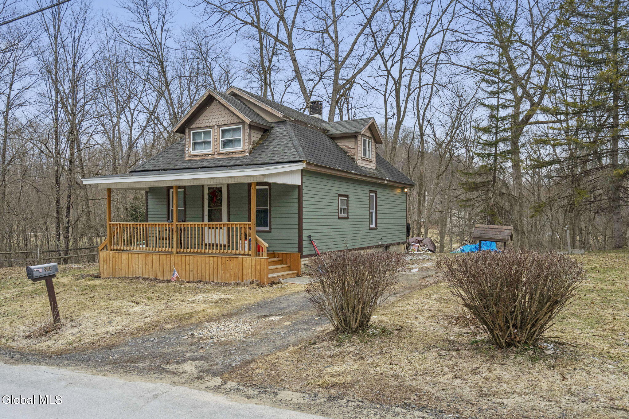 894 Noonan Road Fort Johnson, NY 12070 - Photo 4 of 28 1-web-or-mls-894-noonan-rd