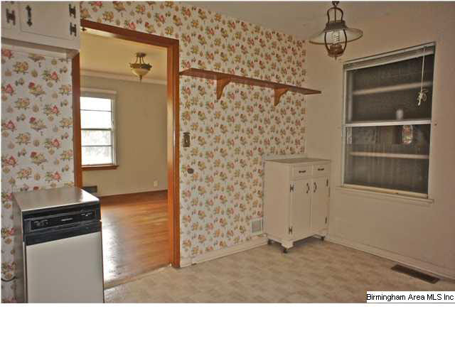 7217 Rowan Road Leeds, AL 35094 - Photo 11 of 32