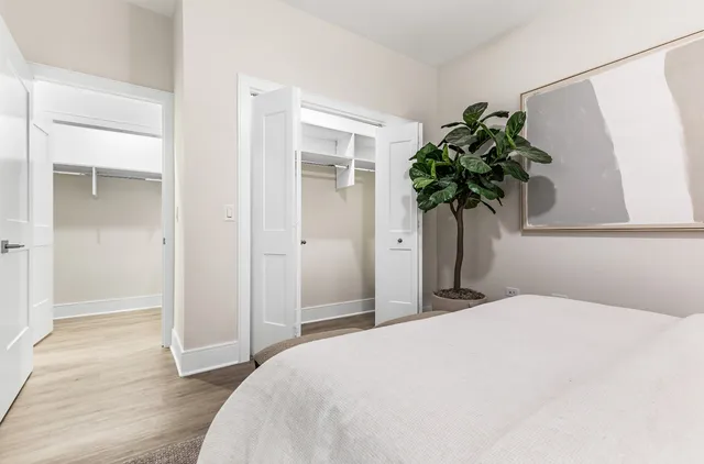 $2,895 | 435 Madison Street, Unit 207, Oak Park, IL 60302