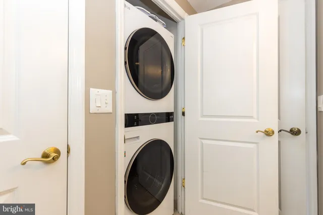 a large building with a bench