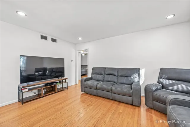 $339,900 | 250 Major Drive, Northlake, IL 60164