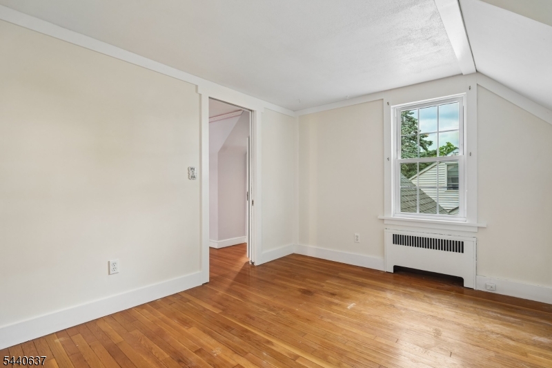 688 Greenbrook Road North Plainfield, NJ 07063 - Photo 23 of 37