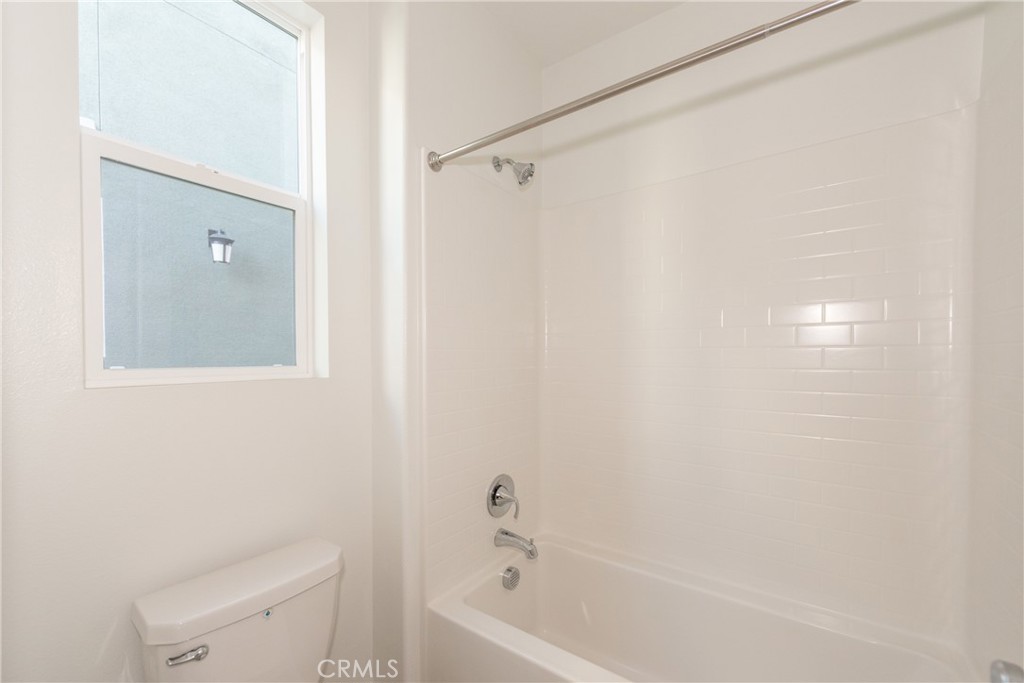 160 Sentosa Irvine, CA 92618 - Photo 16 of 29