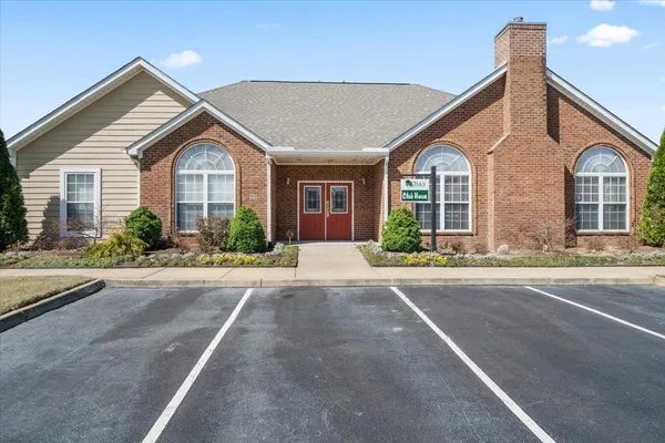 $274,900 | 7467 Appling Chase Cove, Unit 60, Cordova, TN 38016