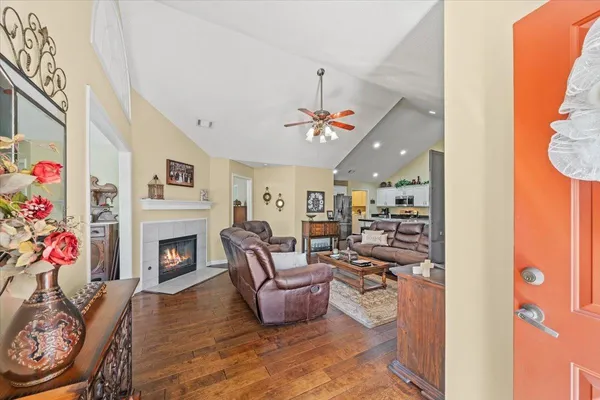$274,900 | 7467 Appling Chase Cove, Unit 60, Cordova, TN 38016