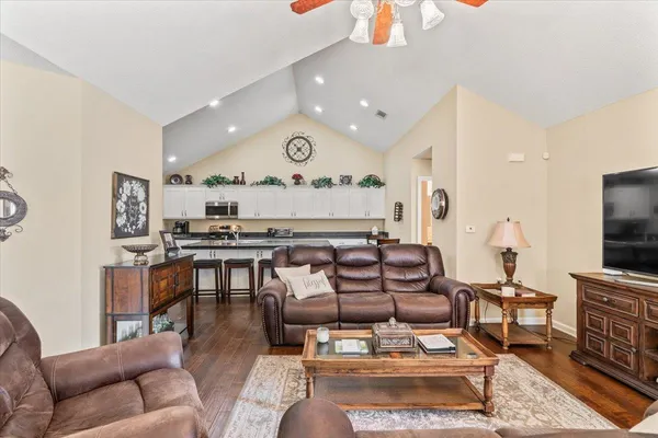 $274,900 | 7467 Appling Chase Cove, Unit 60, Cordova, TN 38016