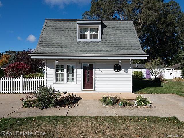3565 Moberly Road Commerce Township, MI 48382 - Photo 1 of 31 aug_4057.jpg