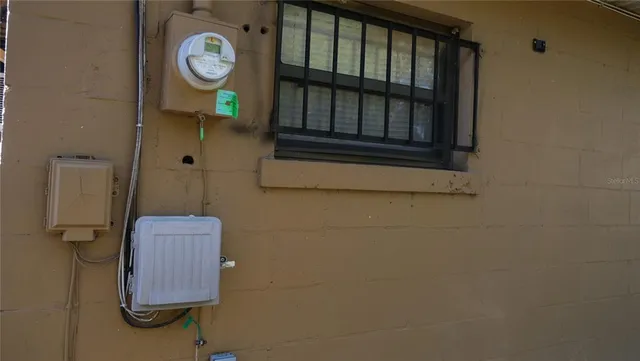 view of sitting area