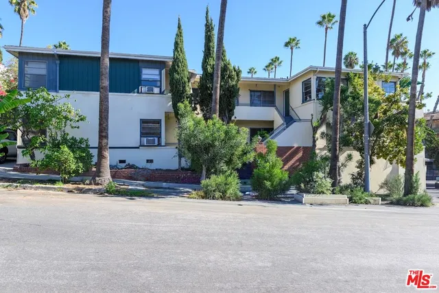 $2,100 | 1706 North Stanley Avenue, Unit 2, Los Angeles, CA 90046