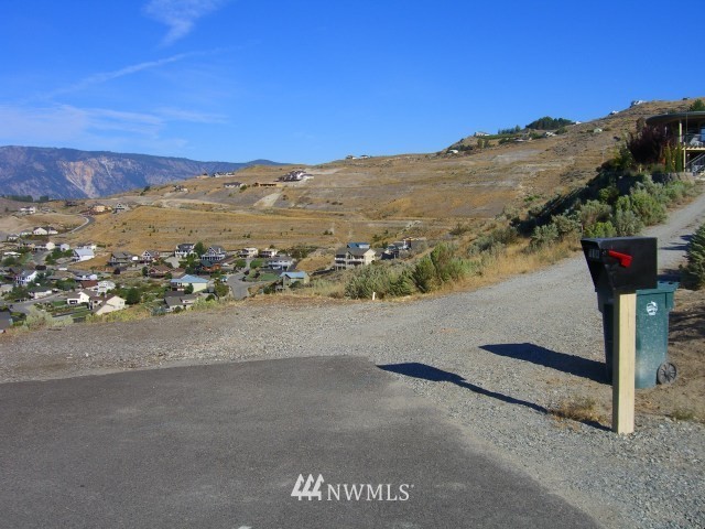 116 Riviera Place Chelan, WA 98816 - Photo 2 of 13 Gallery Image 2