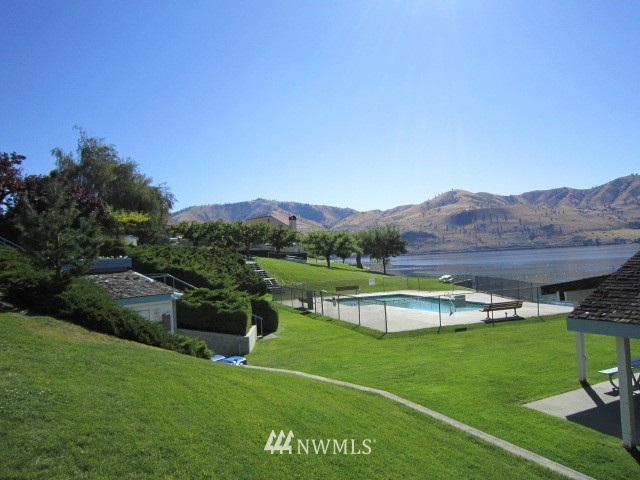 116 Riviera Place Chelan, WA 98816 - Photo 12 of 13 Gallery Image 12