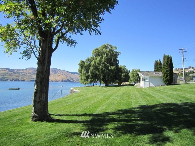 116 Riviera Place Chelan, WA 98816 - Photo 9 of 13 Gallery Image 9