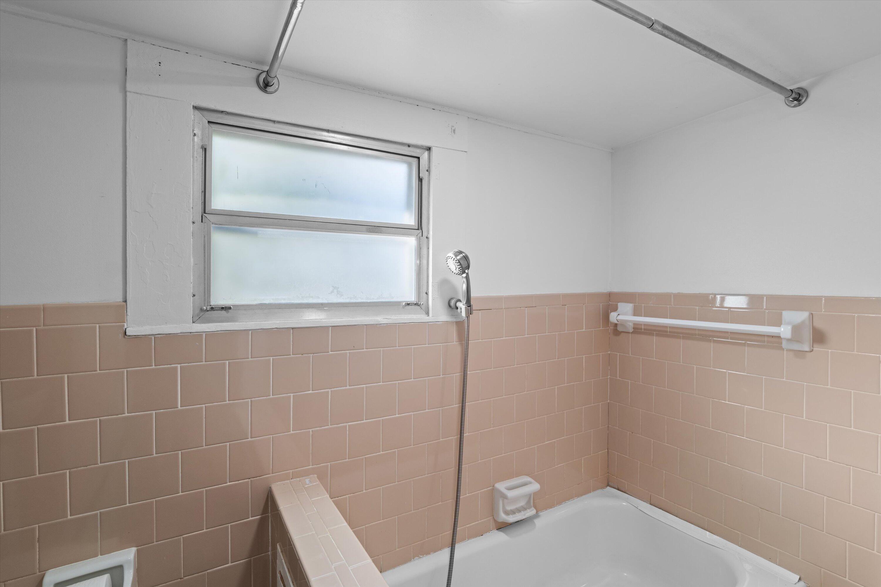 305 Gordon Street Thomson, GA 30824 - Photo 36 of 45 36-P1560797