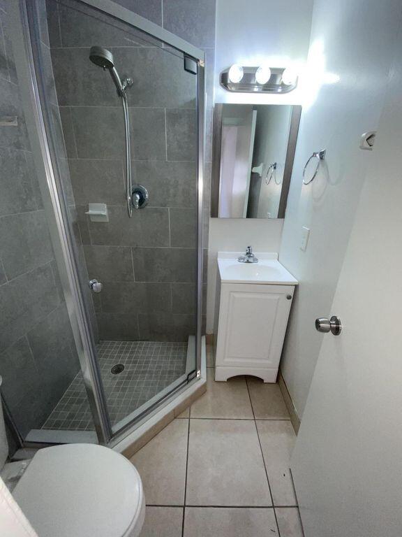 550 Southwest 2nd Avenue, Unit 229 Boca Raton, FL 33432 - Photo 16 of 16 Master bath