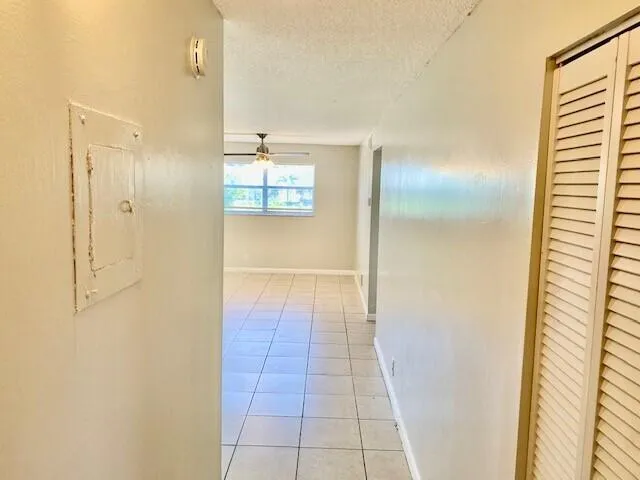 $1,950 | 550 Southwest 2nd Avenue, Unit 229, Boca Raton, FL 33432