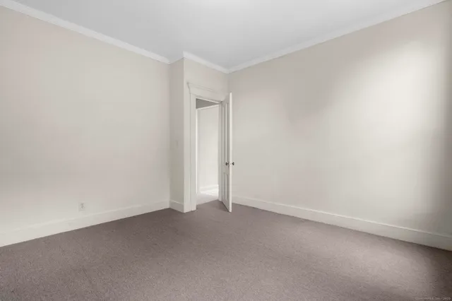 an empty room with an empty room