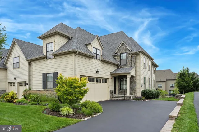 $1,299,900 | 204 Pelham Court, Flourtown, PA 19031