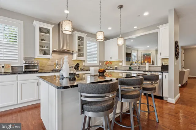 $1,299,900 | 204 Pelham Court, Flourtown, PA 19031