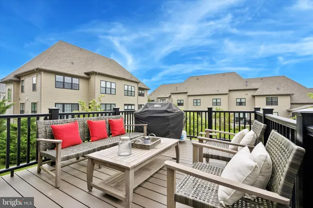 $1,299,900 | 204 Pelham Court, Flourtown, PA 19031