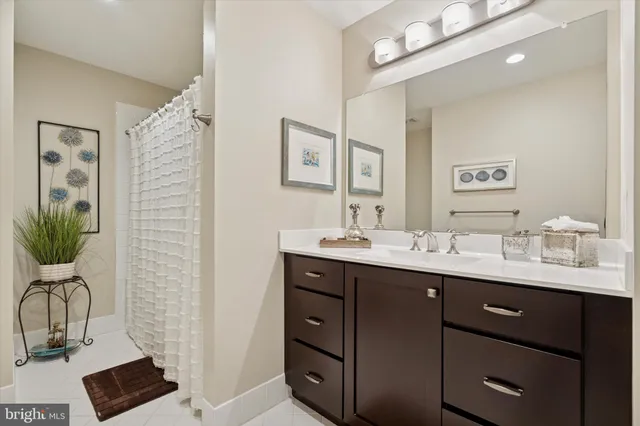 $1,299,900 | 204 Pelham Court, Flourtown, PA 19031