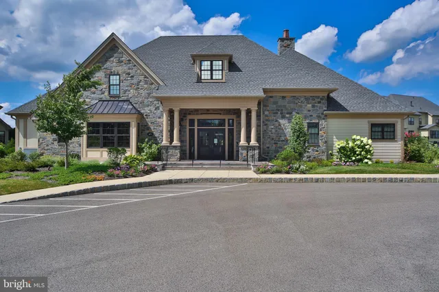 $1,299,900 | 204 Pelham Court, Flourtown, PA 19031