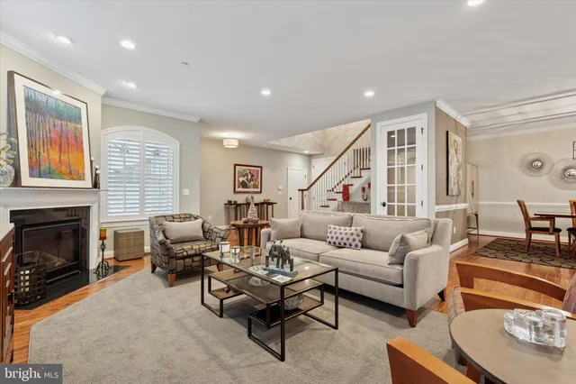 $1,299,900 | 204 Pelham Court, Flourtown, PA 19031