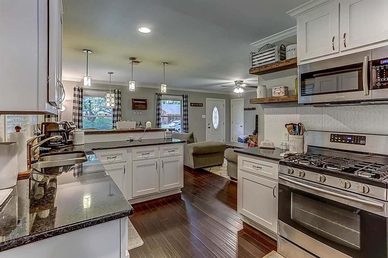 1612 Ivy Road Memphis, TN 38117 - Photo 11 of 21