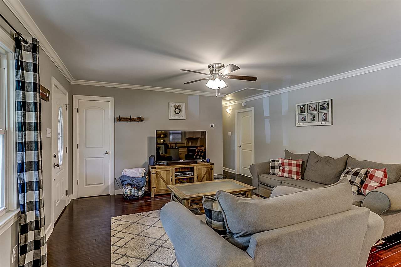 1612 Ivy Road Memphis, TN 38117 - Photo 5 of 21