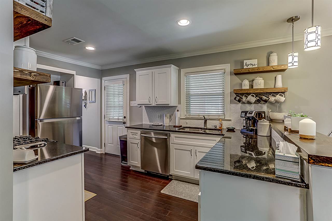 1612 Ivy Road Memphis, TN 38117 - Photo 10 of 21