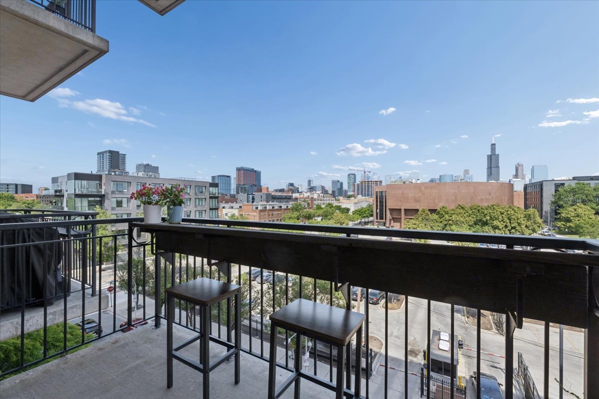 6 South Laflin Street, Unit 510 Chicago, IL 60607 - Photo 20 of 22