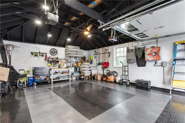 $18,500 | 21 Bedlow Avenue, Newport, RI 02840