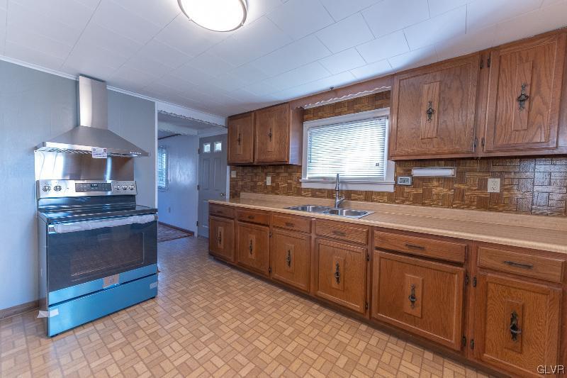 581 Atlas Road Northampton, PA 18067 - Photo 3 of 17 Gallery Image 3