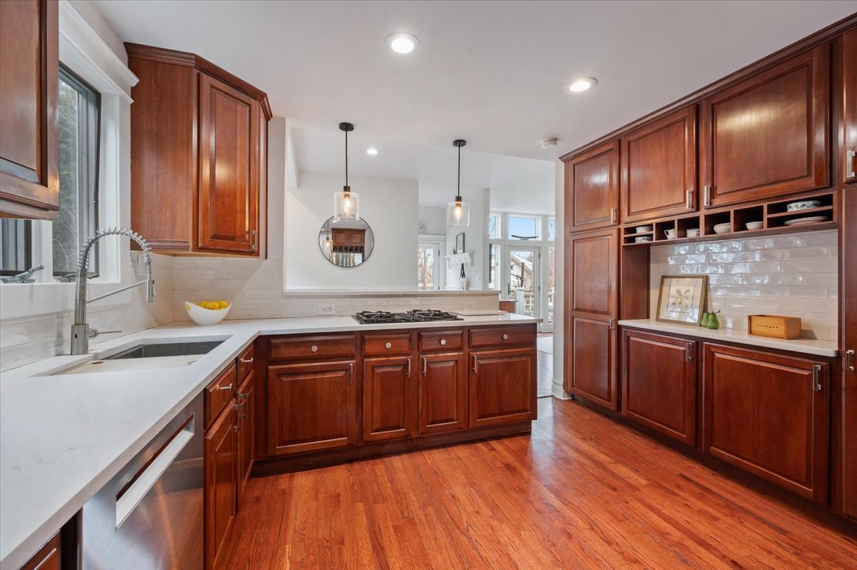 730 9th Street Wilmette, IL 60091 - Photo 18 of 47