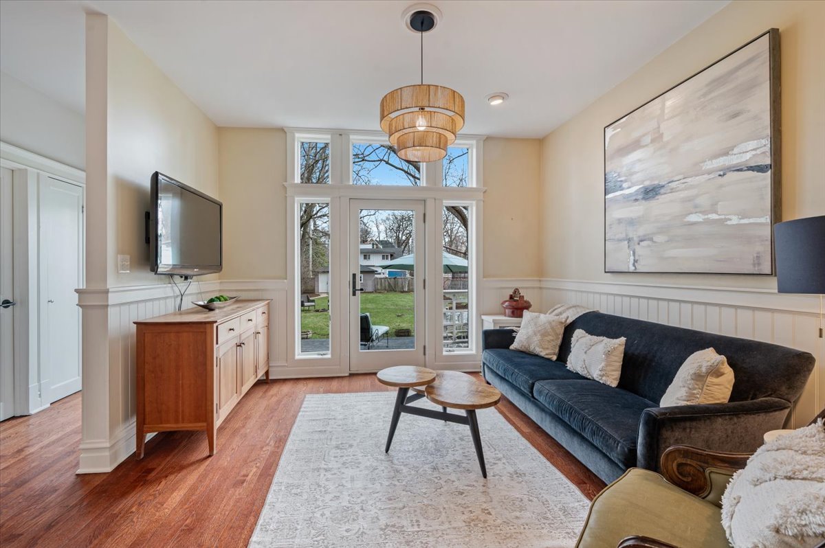 730 9th Street Wilmette, IL 60091 - Photo 10 of 47