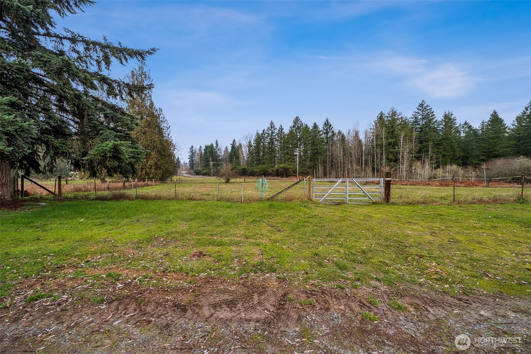 35120 Kinsman Road East Roy, WA 98580 - Photo 27 of 40 a view of a park