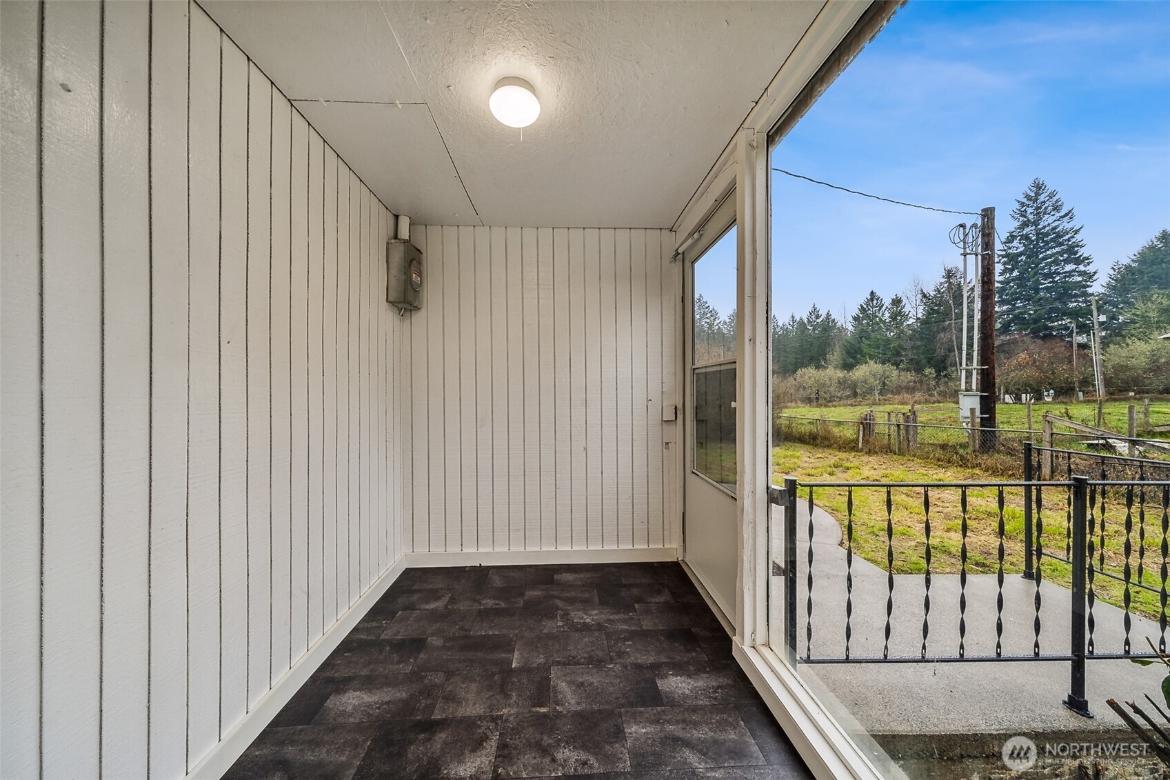 35120 Kinsman Road East Roy, WA 98580 - Photo 10 of 40 a view of a balcony