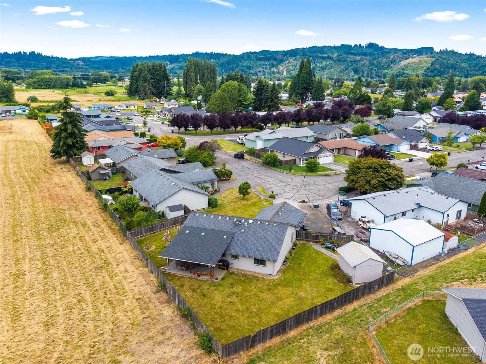 142 Charles Street Longview, WA 98632 - Photo 35 of 39