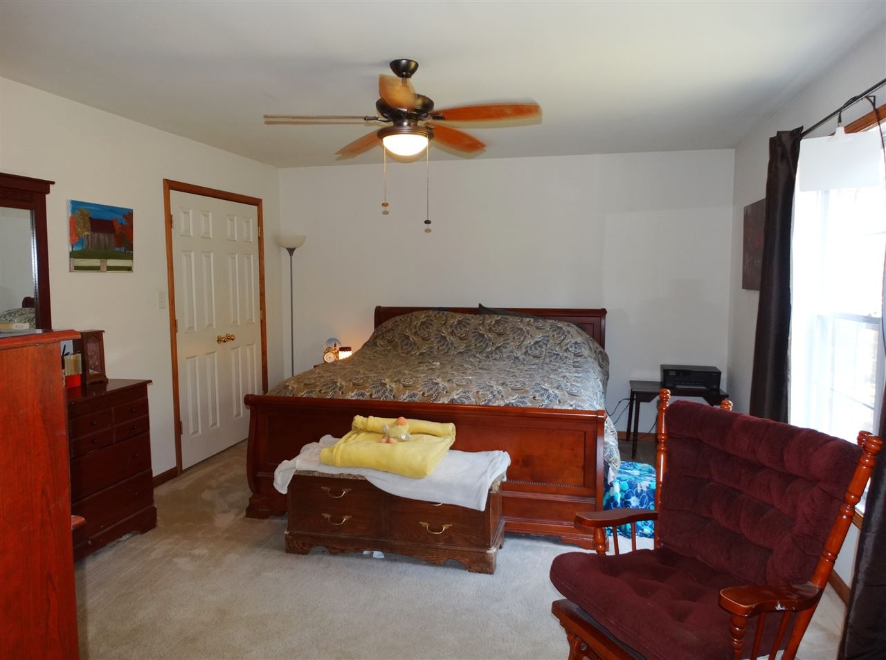 894 Race Ground Road Rochelle, VA 22738 - Photo 11 of 19 a living room with furniture