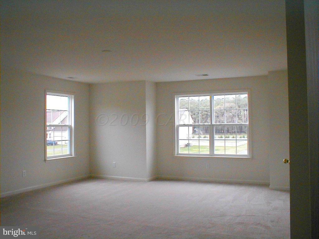 9111 Morgan's Ridge Delmar, MD 21875 - Photo 7 of 7 an empty room with a window