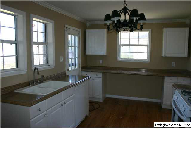 308 58th Street Fairfield, AL 35064 - Photo 5 of 13