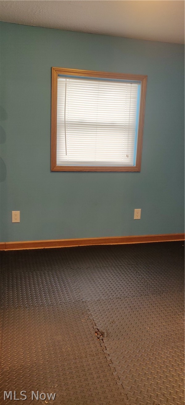 2506 Krumroy Road Akron, OH 44312 - Photo 19 of 28