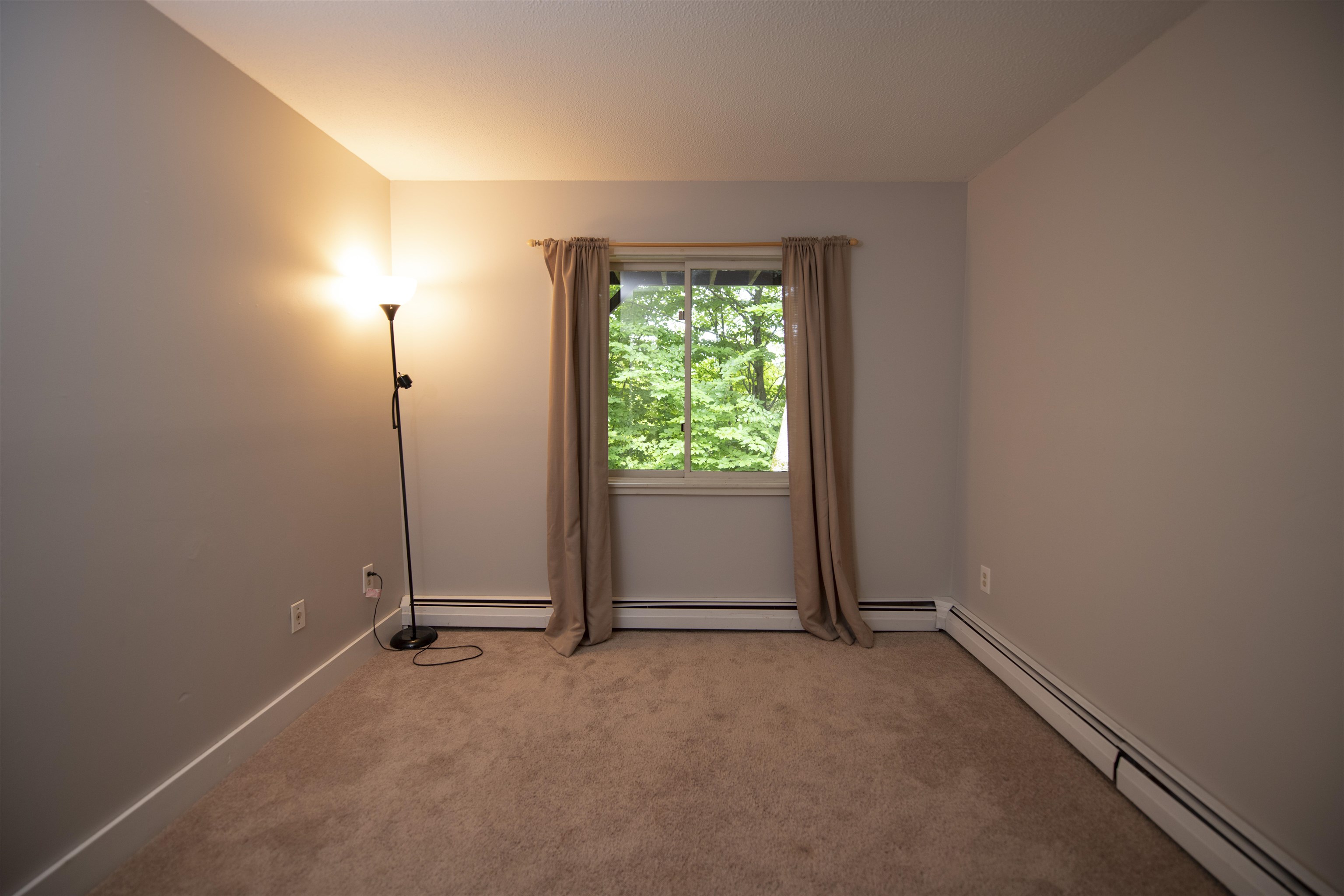253 Old Quechee Road, Unit D Hartford, VT 05059 - Photo 14 of 20 Gallery Image 14