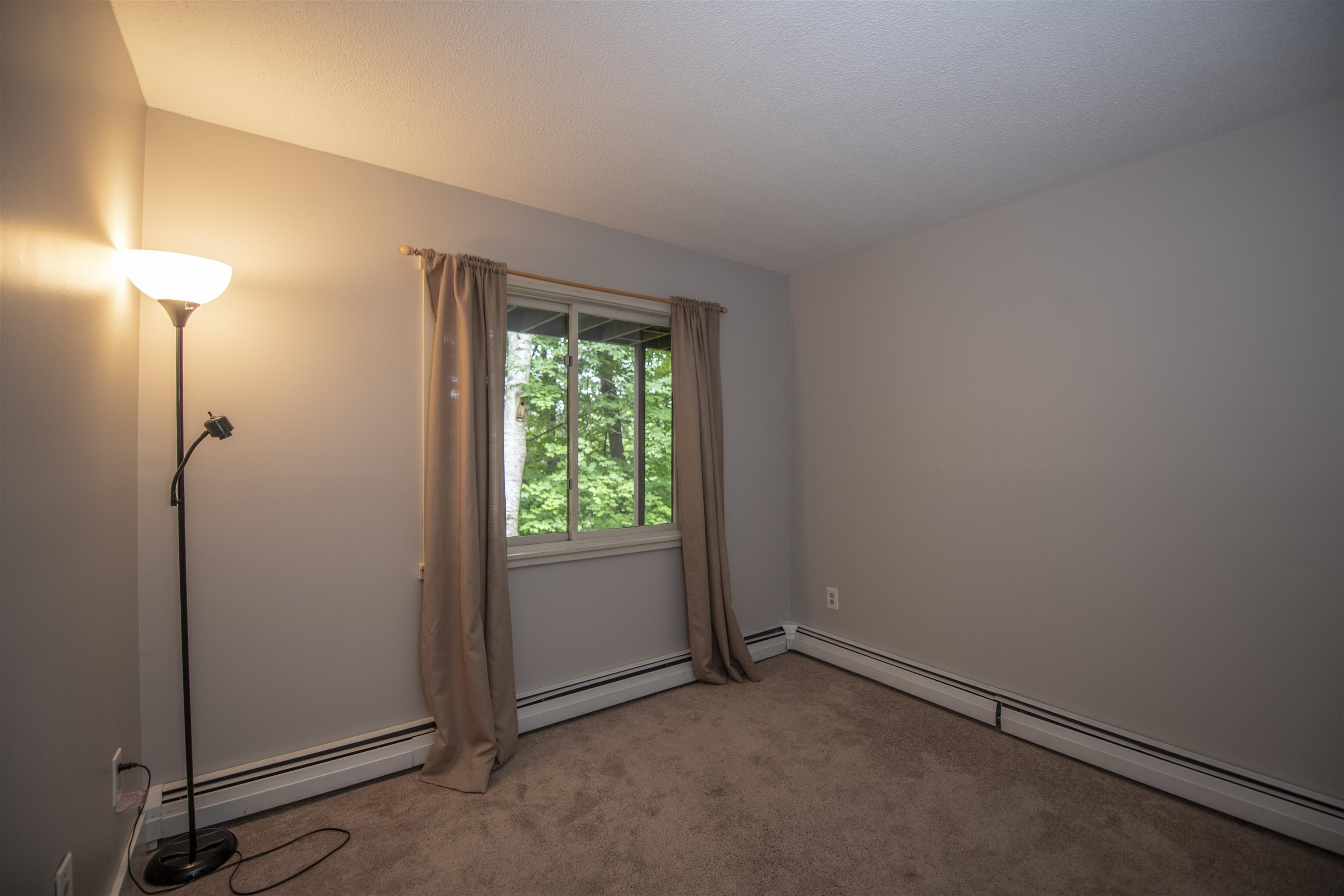253 Old Quechee Road, Unit D Hartford, VT 05059 - Photo 15 of 20 Gallery Image 15