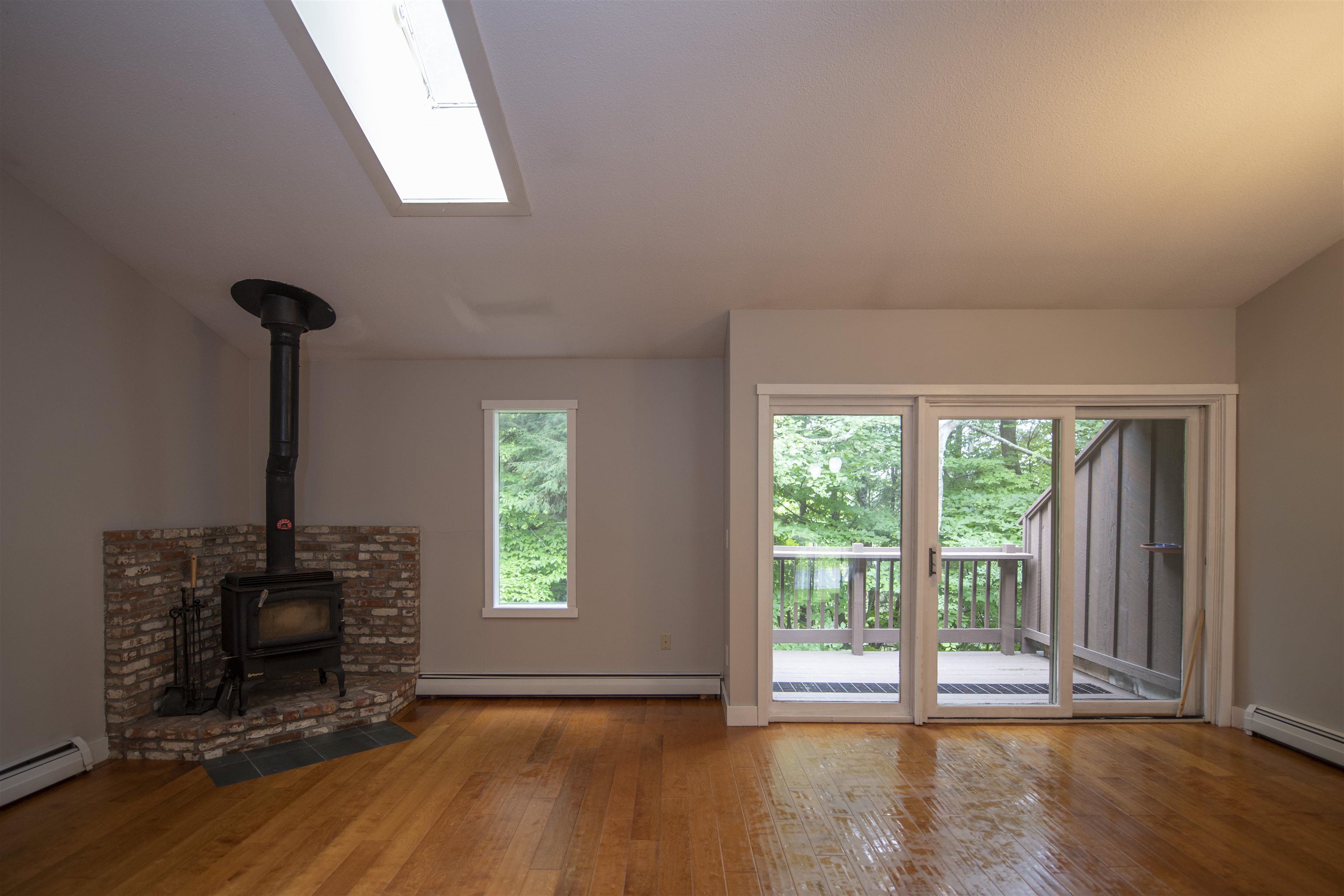 253 Old Quechee Road, Unit D Hartford, VT 05059 - Photo 4 of 20 Gallery Image 4