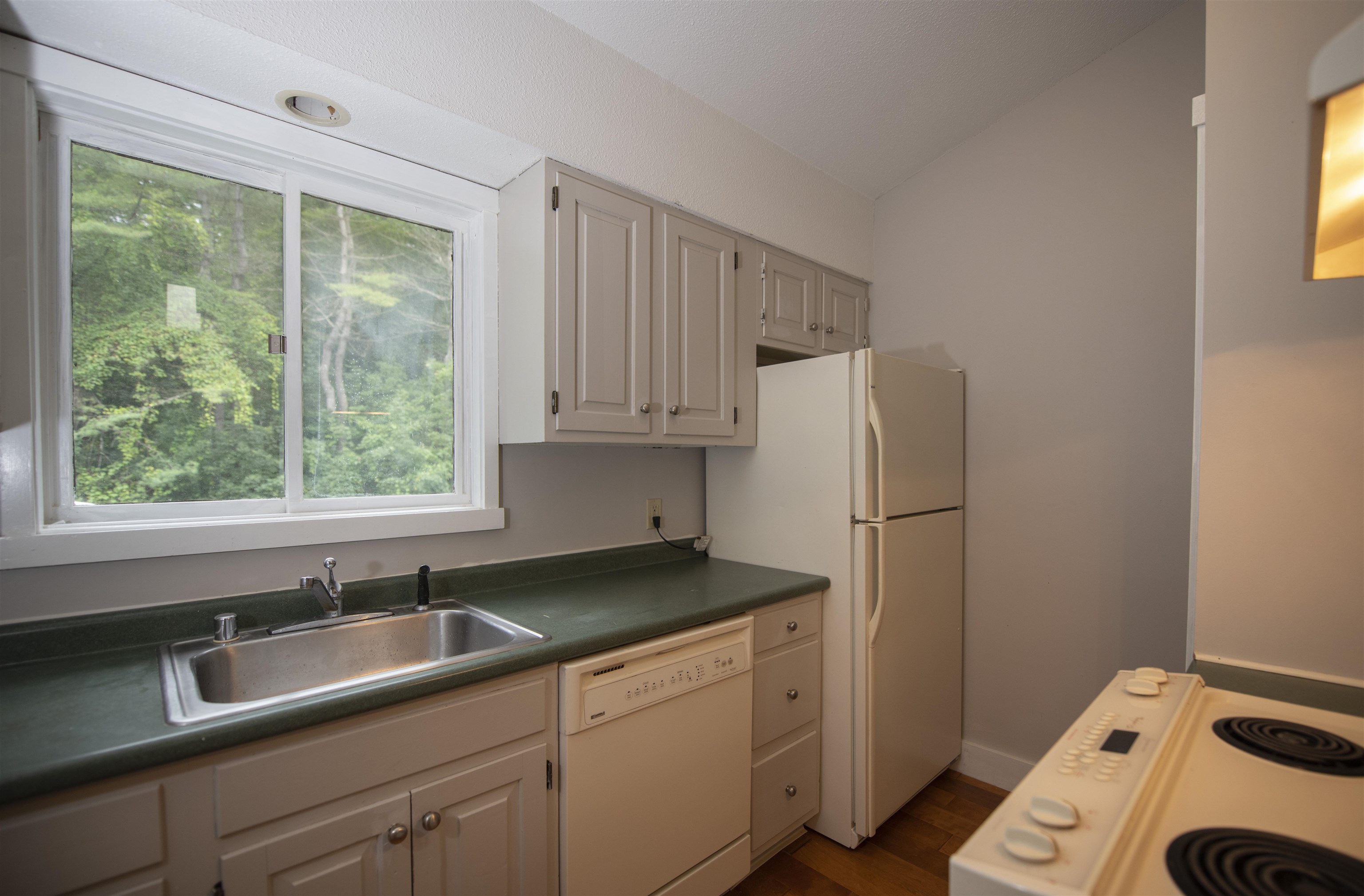 253 Old Quechee Road, Unit D Hartford, VT 05059 - Photo 6 of 20 Gallery Image 6